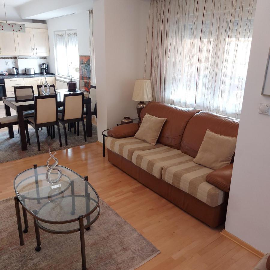 Exclusive Apartments Skopje Esterno foto