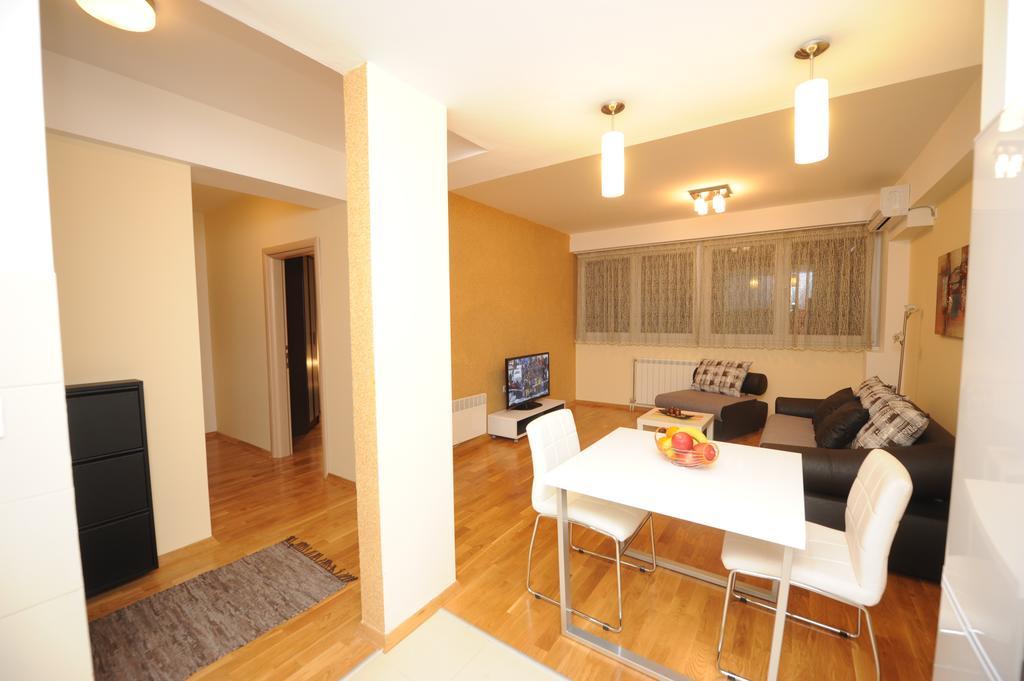 Exclusive Apartments Skopje Esterno foto