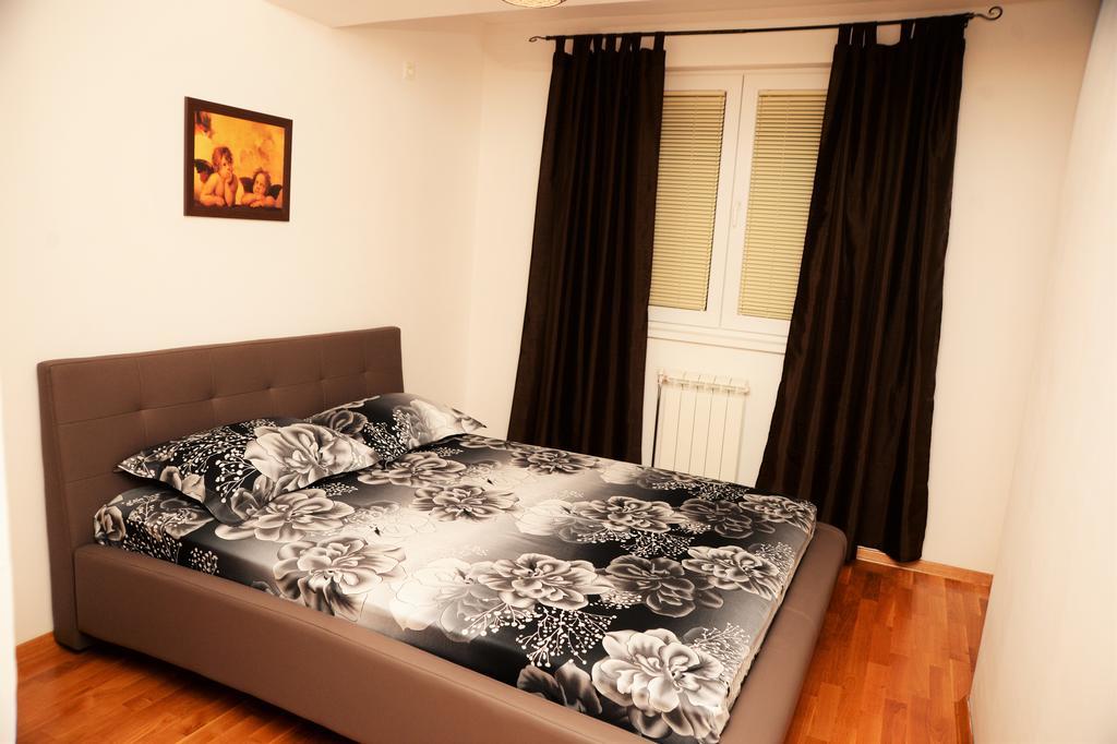 Exclusive Apartments Skopje Esterno foto